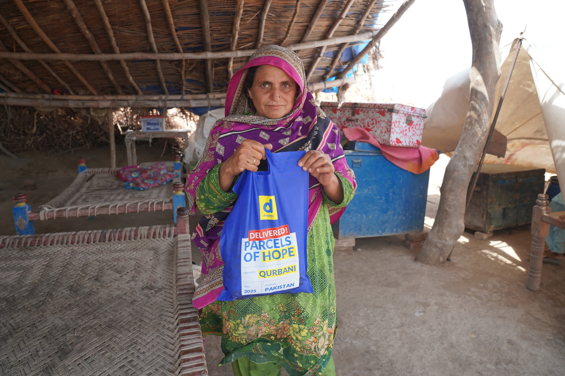 Beneficiary receiving food aid